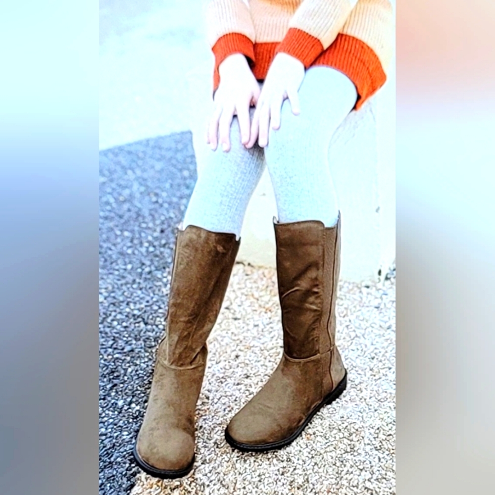 NIB FAUX SUEDE CHELSEA BOOTS CHUNKY LOW HEEL BACK ZIP RIDING BOOTS GIRLS…